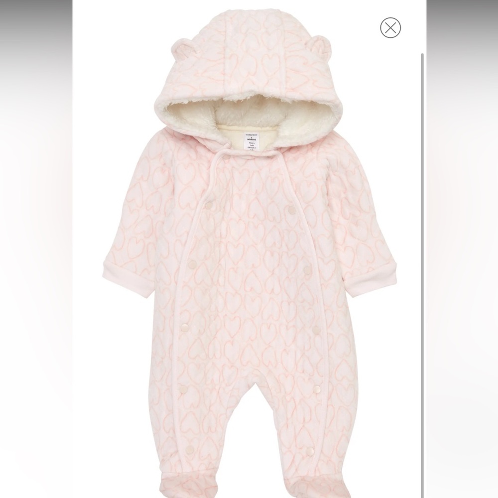 Nordstroms Printed Bunting